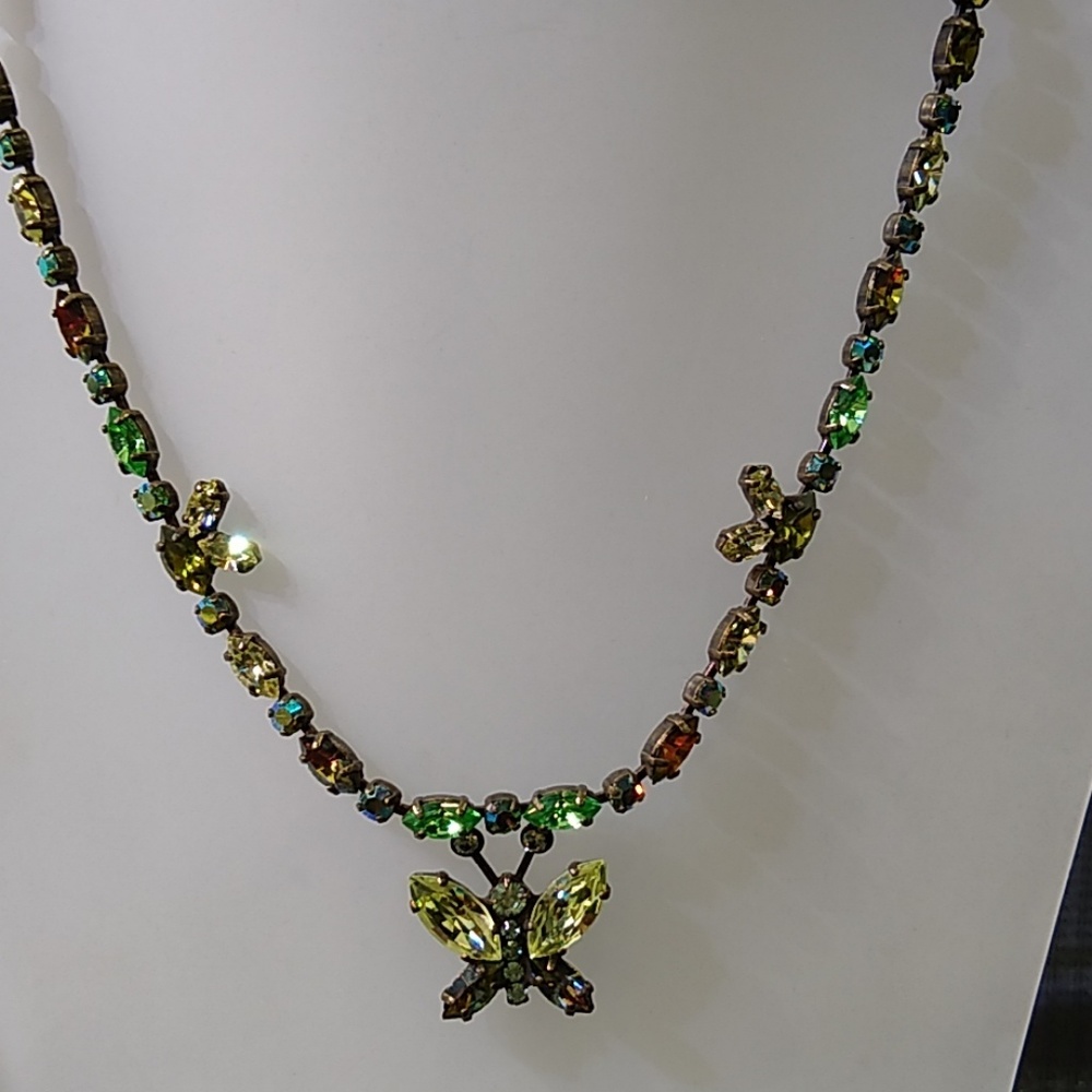 🦋 BUTTERFLY Green NECKLACE 🦋